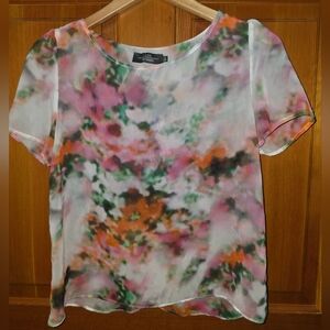 Like Mynded floral sheer Water Color shirt blouse Size Small